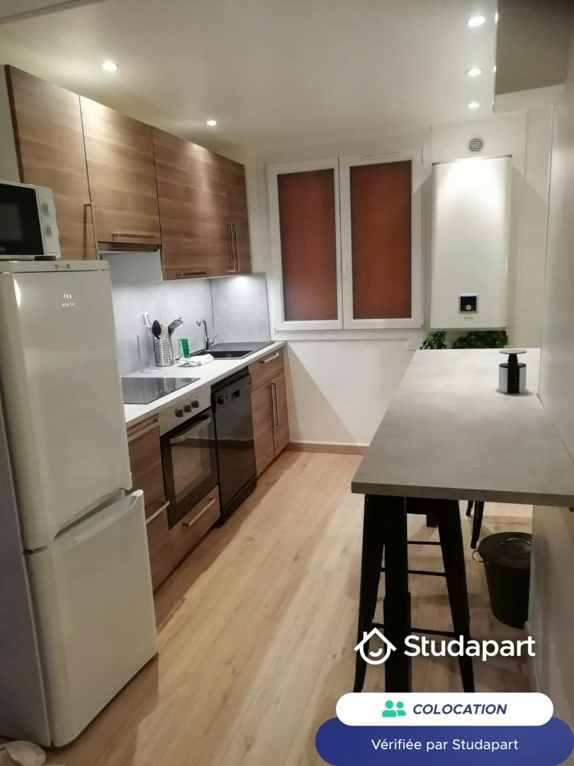 Private room for rent on Avenue Jules Cantini, Marseille - Vue 3