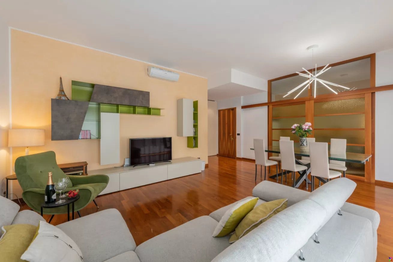 Via Stromboli, Milan