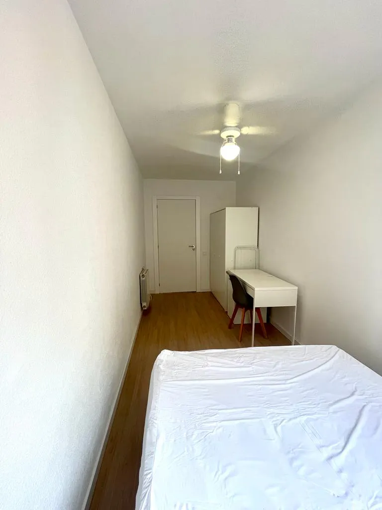 Private room in Calle de Soledad Domenech, Valencia (1410873) ROOM 2