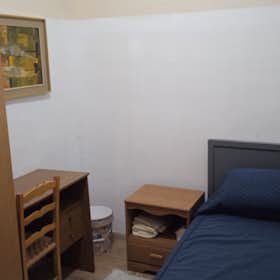 Private room for rent for €450 per month in Barcelona, Carrer de Mallorca