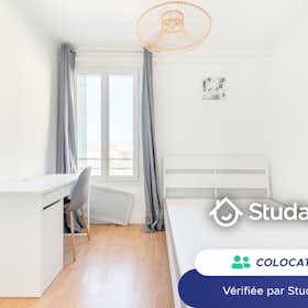 Private room for rent for €500 per month in Marseille, Rue Cavaignac