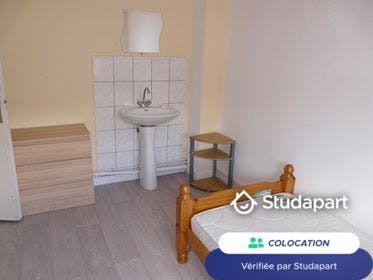Private room for rent for €390 per month in Lille, Rue Francisco Ferrer