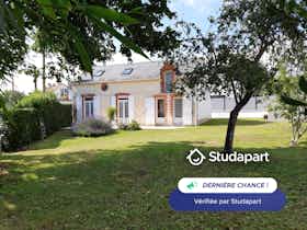 Apartment for rent for €495 per month in Saint-Nazaire, Rue des Fauvettes