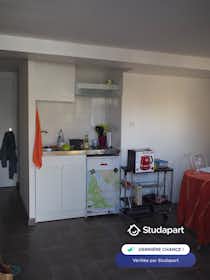 Apartament de închiriat pentru 675 EUR pe lună în Pessac, Rue de Chantilly