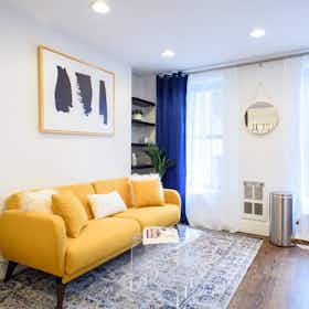 Appartement te huur voor $3,634 per maand in New York City, Clinton St