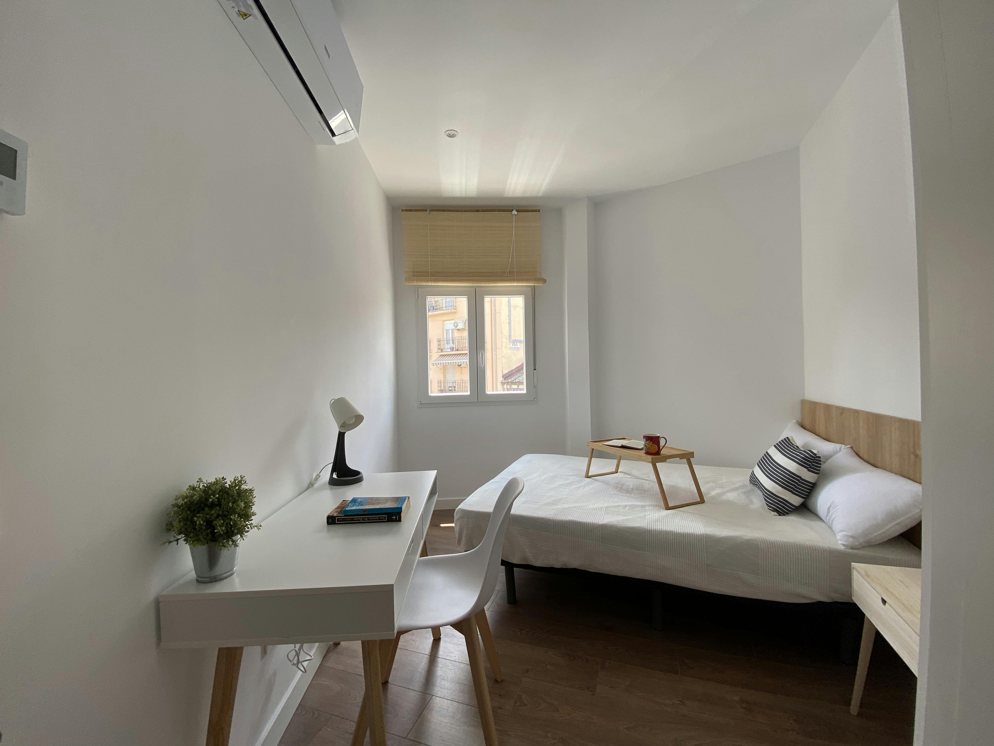 Calle del Doctor Urquiola, Madrid preview