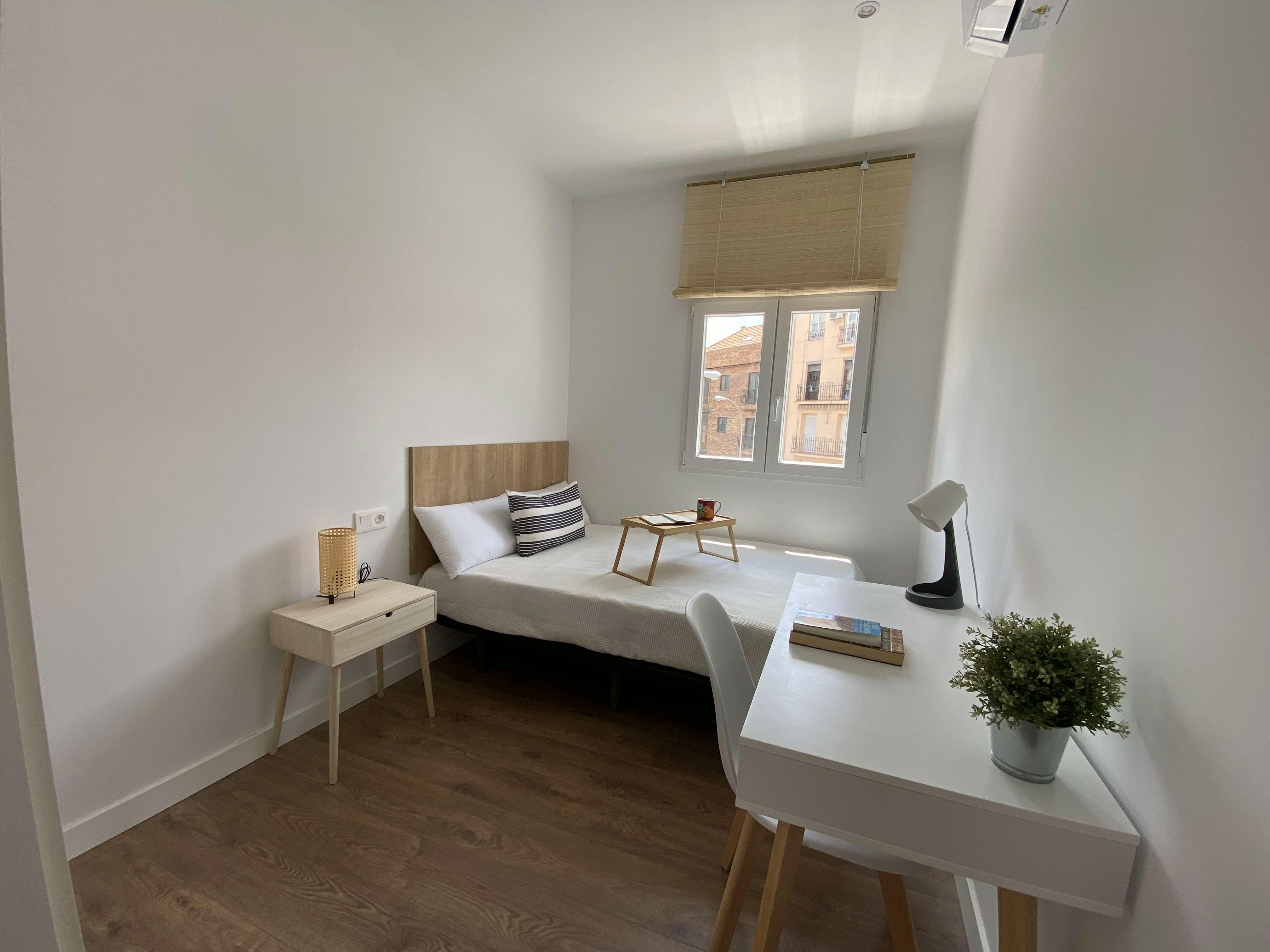 Calle del Doctor Urquiola, Madrid preview