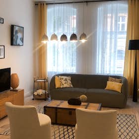 Apartment for rent for €2,999 per month in Berlin, Zimmerstraße