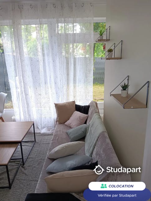 Private room for rent for €550 per month in Cergy, Lieu-dit Les Plants Verts