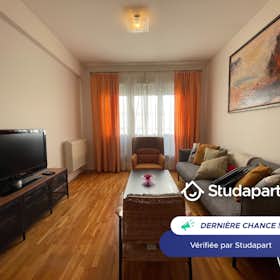 Apartment for rent for €3,100 per month in Paris, Rue Dieu