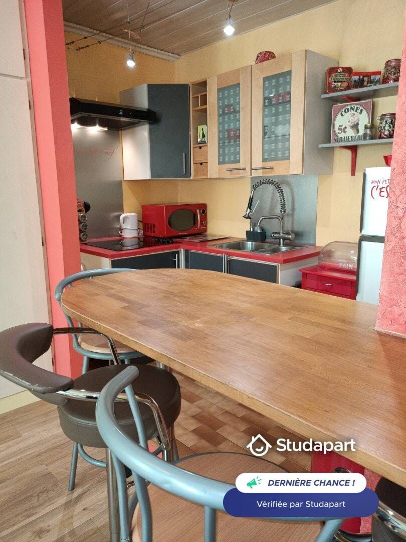 Apartment for rent on Avenue Gabriel Péri, Saint-Ouen-sur-Seine - Prikaz 5