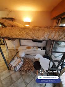 Квартира сдается в аренду за 745 € в месяц в Roquebrune-Cap-Martin, Avenue de Verdun