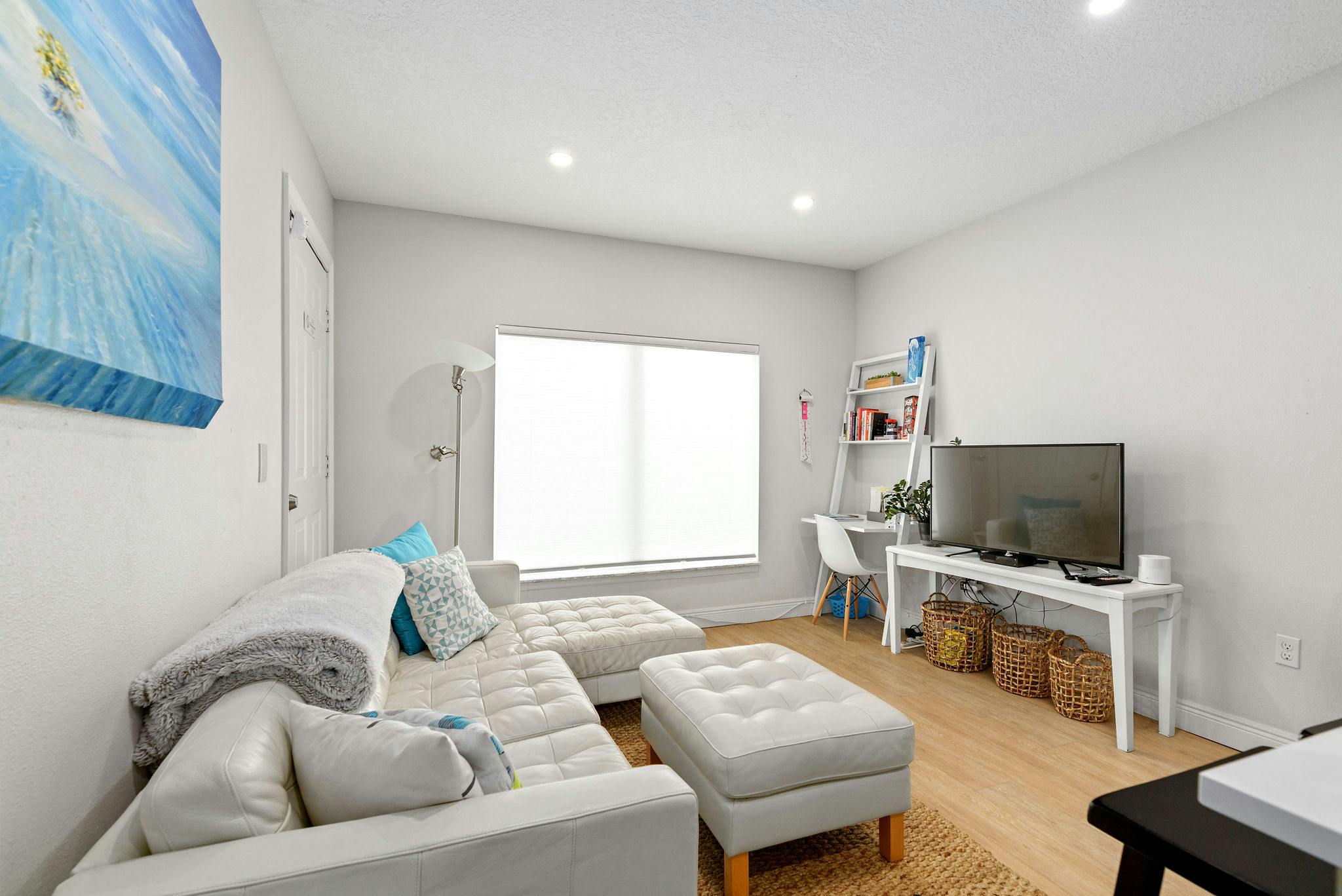 Hus att hyra för $3,200 i månaden i Cocoa Beach, N Orlando Ave