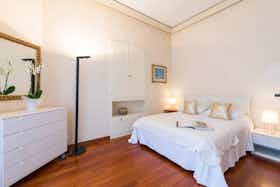 Appartement te huur voor € 1.700 per maand in Bordighera, Via Vittorio Veneto