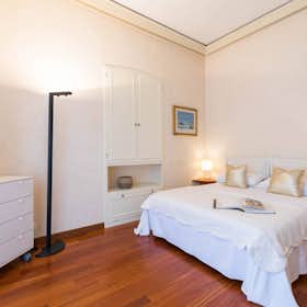 Квартира за оренду для 1 700 EUR на місяць у Bordighera, Via Vittorio Veneto