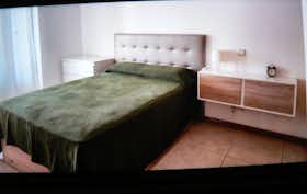 Private room for rent for €800 per month in Bobigny, Rue Gilbert Hanot