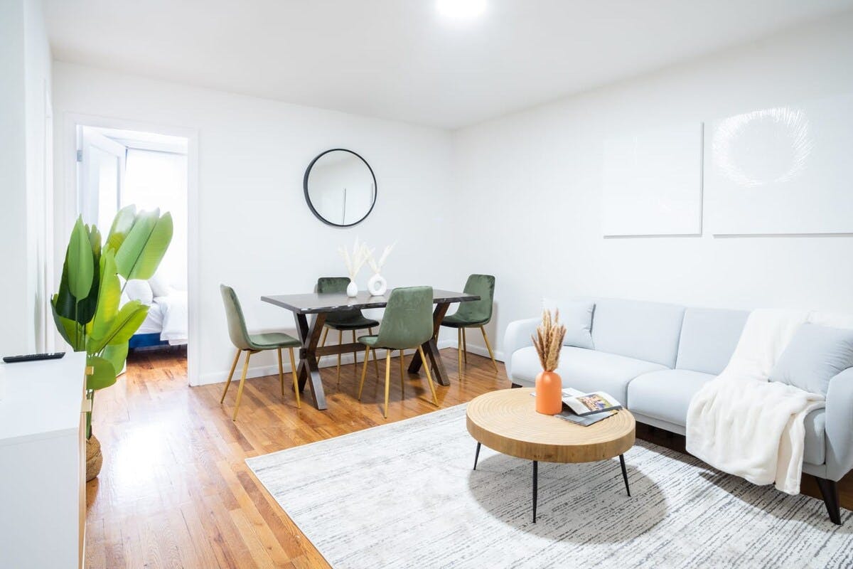 Apartamento para alugar por $11,284 por mês em New York City, E 49th St