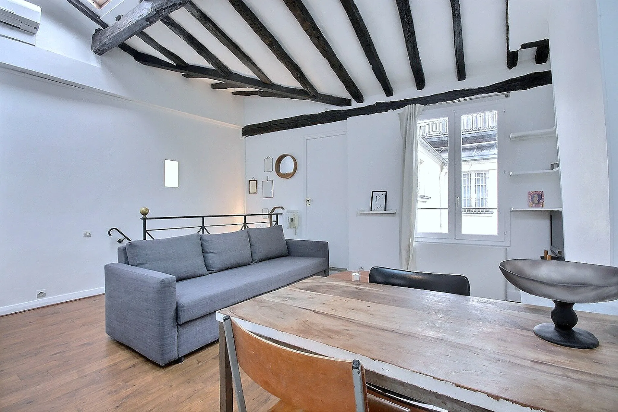 Rue des Gravilliers, Paris preview