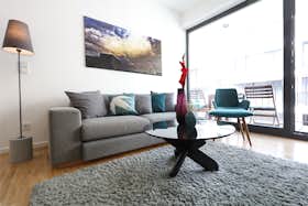 Apartment for rent for €2,900 per month in Berlin, Chausseestraße