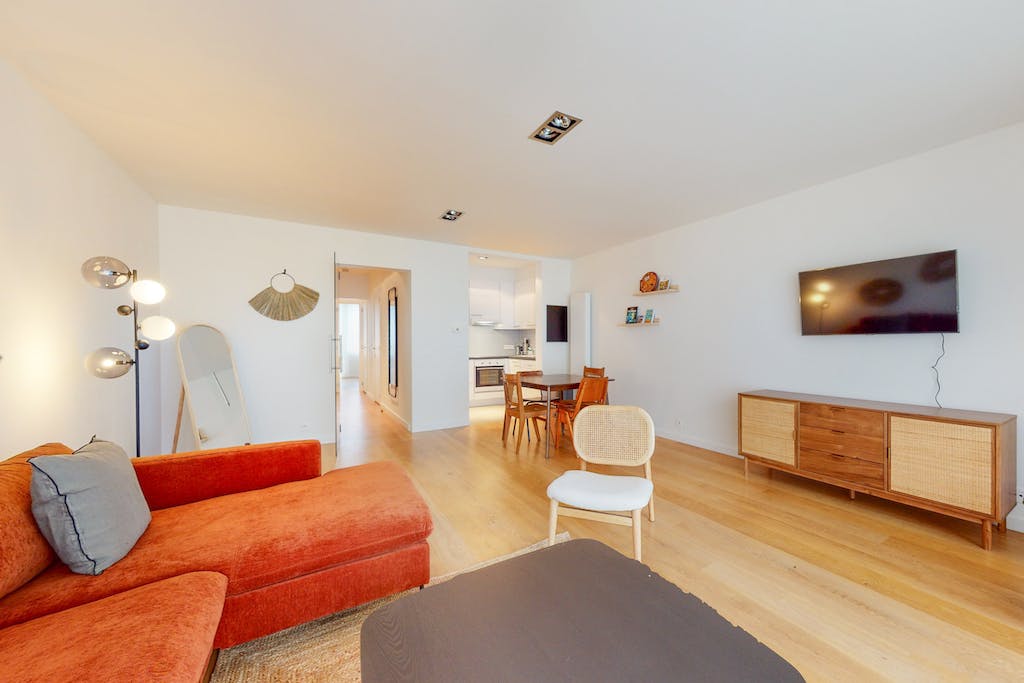 Appartement te huur voor € 1.670 per maand in Brussels, Boulevard du Régent