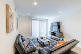 Appartamento in affitto a $8,000 al mese a Arcadia, Sunset Blvd