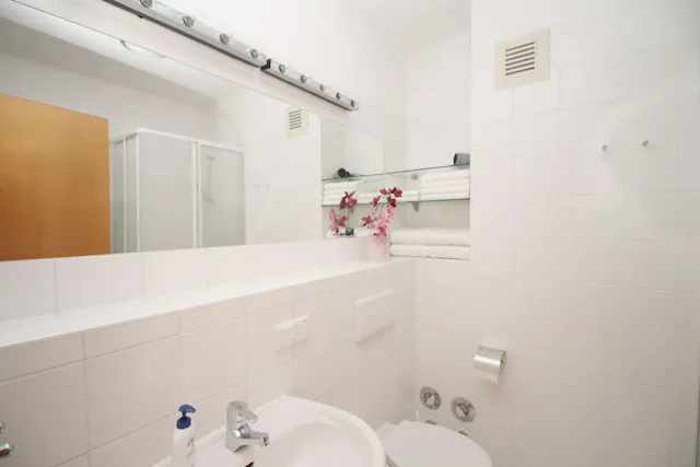 1-Bedroom Apartment in Auguststraße, Berlin (1412847) room image 140