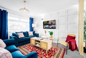 Casa in affitto a 2.600 £ al mese a Birmingham, Valencia Croft
