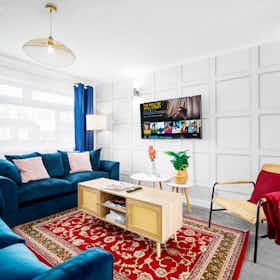 Casa para alugar por £ 2.606 por mês em Birmingham, Valencia Croft