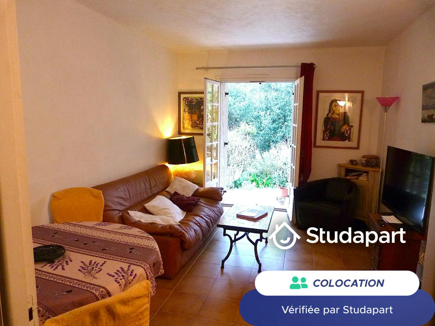 Private room for rent for €475 per month in Antibes, Résidence du Valbosquet
