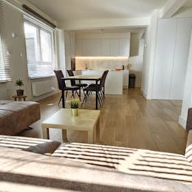 Wohnung zu mieten für 1.700 € pro Monat in Antwerpen, Onafhankelijkheidslaan