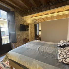 Apartment for rent for €1,650 per month in Barcelona, Carrer de la Riereta