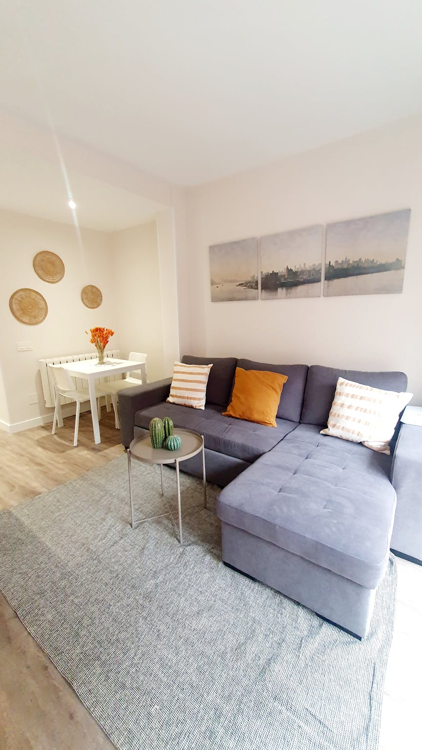 Calle de Ruiz Palacios, Madrid preview