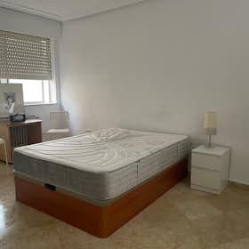 Private room for rent for €350 per month in Murcia, Calle Barítono Marcos Redondo