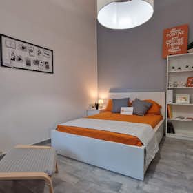 Private room for rent for €995 per month in Rome, Via Ostiense