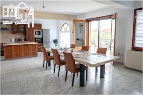 Casa in affitto a 1.500 € al mese a Fílippoi, Egnatias