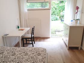 Privé kamer te huur voor SEK 7.998 per maand in Kallhäll, Lädersättravägen