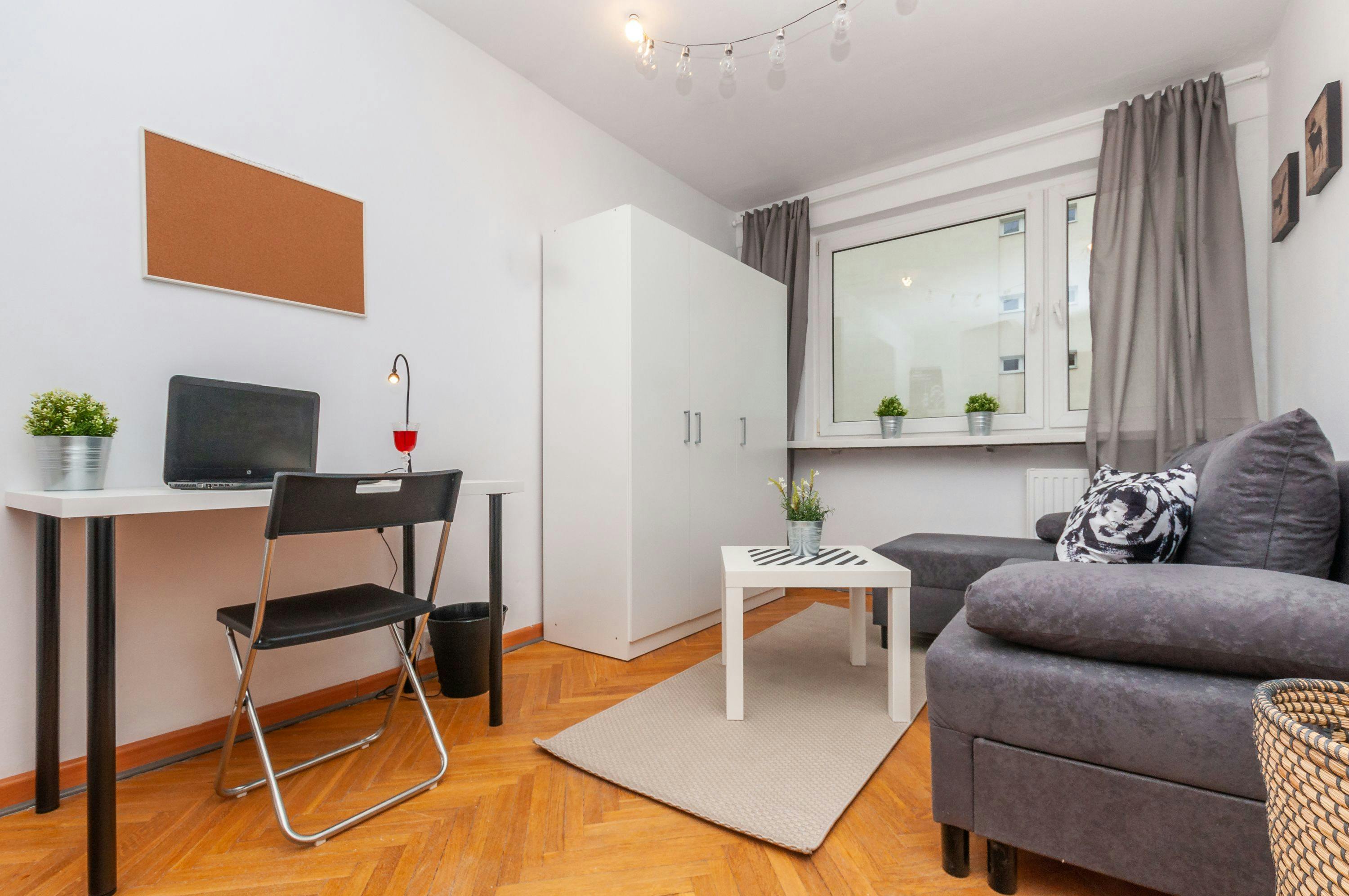 ulica Chmielna, Warsaw preview