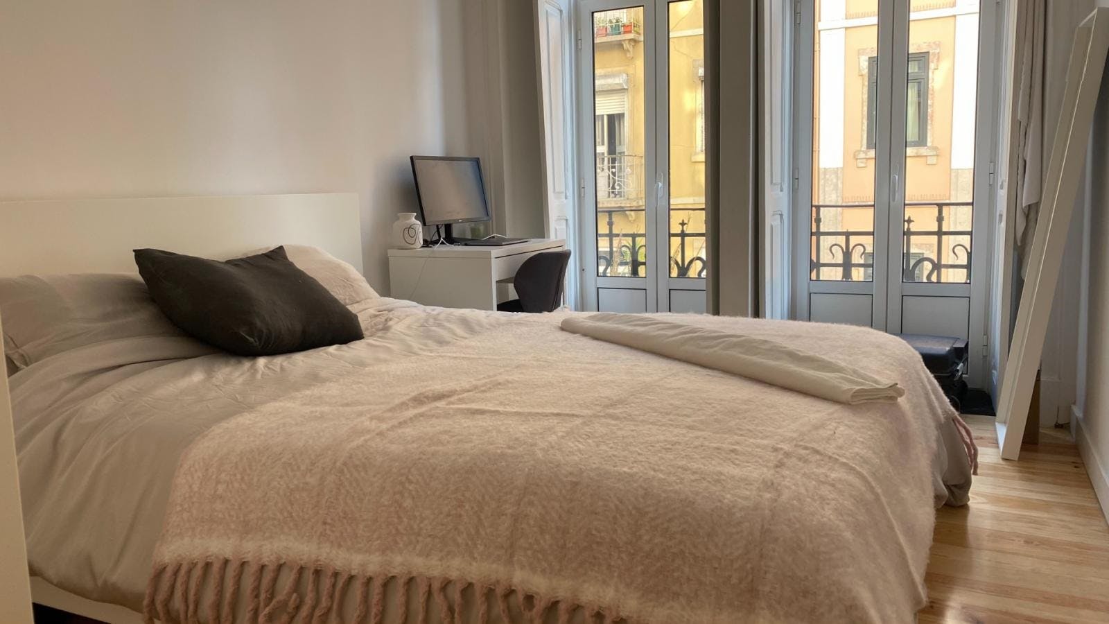 Apartment Lisbon — photo 1