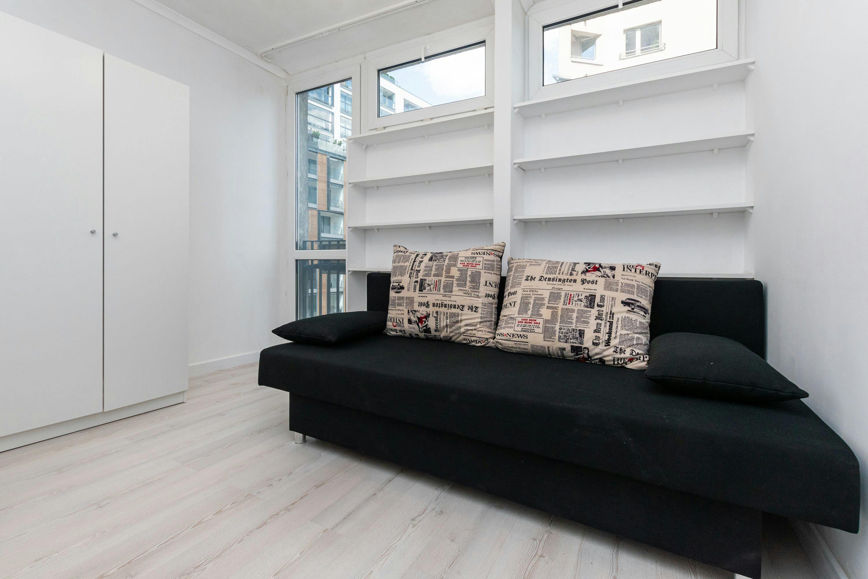 ulica Grzybowska, Warsaw preview