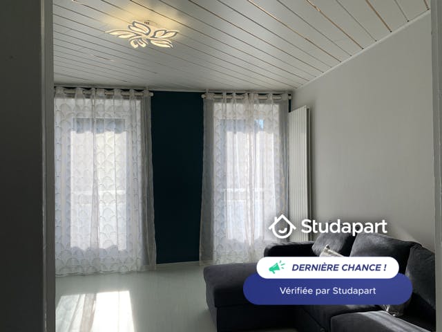 Apartment for rent for €880 per month in Tenay, Rue Centrale