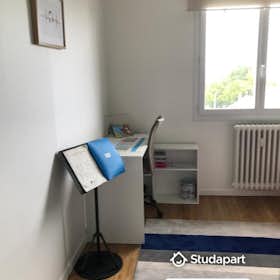 Private room for rent for €370 per month in Angers, Rue des Ormeaux