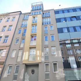 Apartment for rent for €1,320 per month in Vienna, Jahngasse