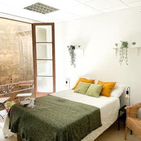 Private room for rent for €780 per month in Barcelona, Via Laietana