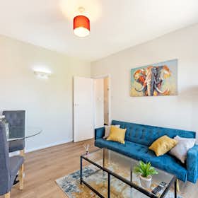 Wohnung zu mieten für 3.600 £ pro Monat in London, Garter Way