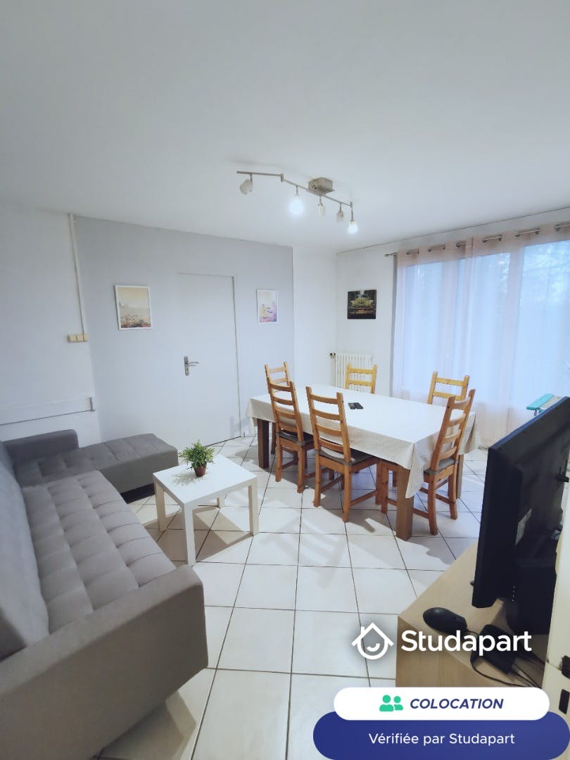 Quarto privado para alugar por € 365 por mês em Belfort, Rue de la Fraternité