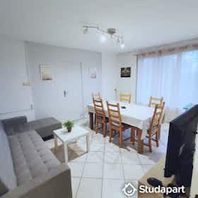 Private room for rent for €365 per month in Belfort, Rue de la Fraternité