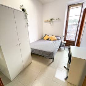 Private room for rent for €600 per month in Barcelona, Via Laietana