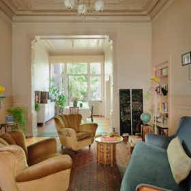 House for rent for €4,800 per month in Schaerbeek, Rue Rogier
