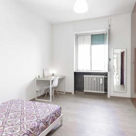 Private room for rent for €790 per month in Milan, Via Teodosio