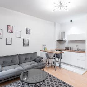 Apartment for rent for €1,500 per month in Berlin, Heidenfeldstraße